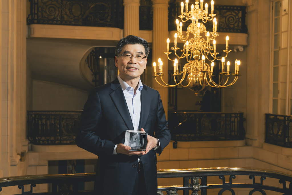 Premios Autocar reconocen al CEO de Kia - Article cover image.